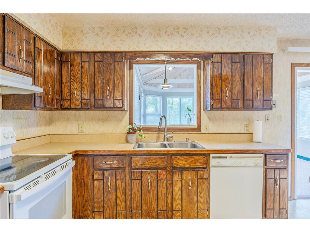 1630 Camelot Lane NE Fridley MN 55432 7087531 image20