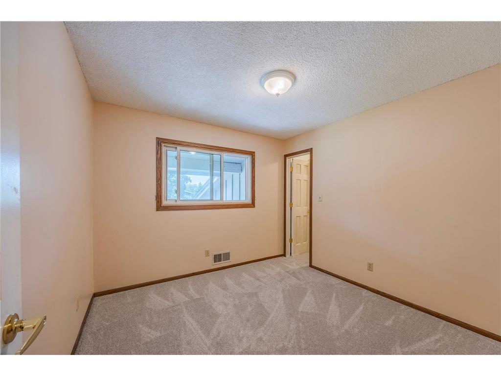 1630 Camelot Lane NE Fridley MN 55432 7087531 image25