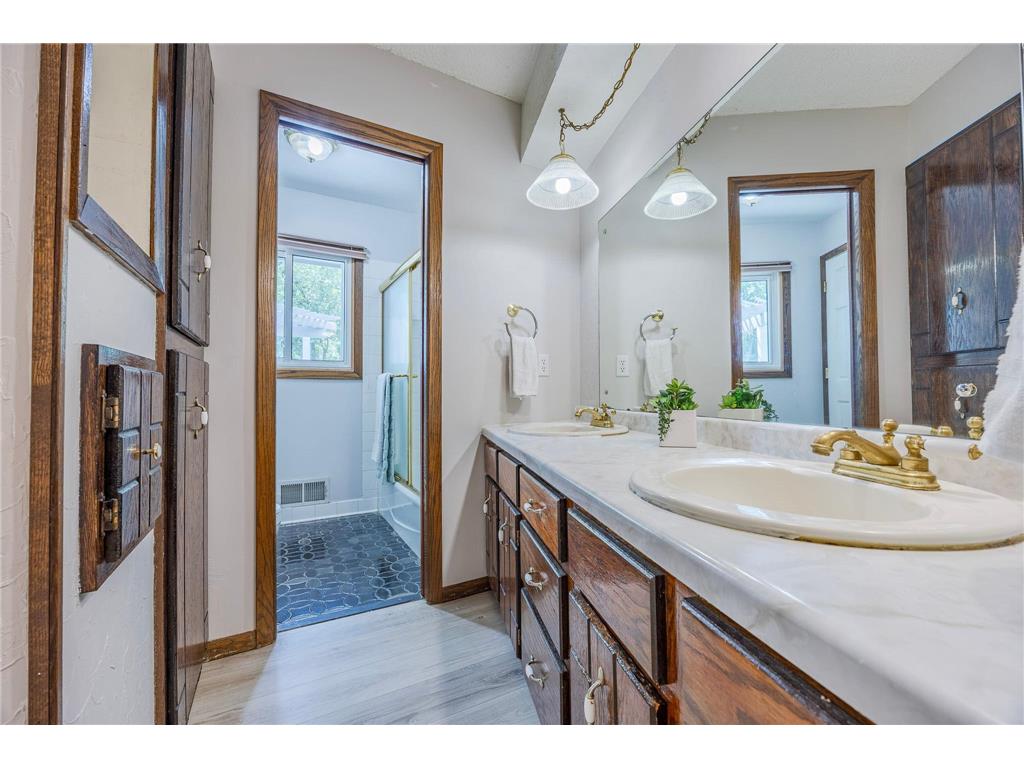 1630 Camelot Lane NE Fridley MN 55432 7087531 image32