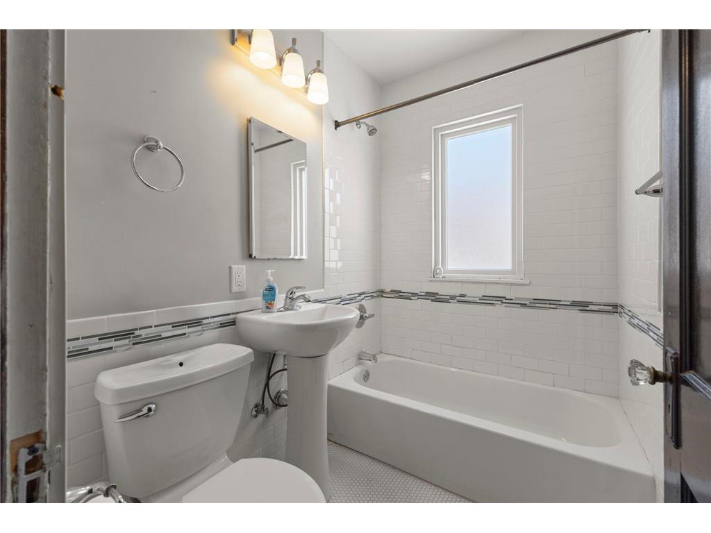 1630 Hague Avenue Saint Paul MN 55104 7013399 image13
