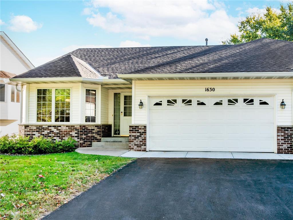 1630 Mackubin Street Saint Paul MN 55117 7031368 image1