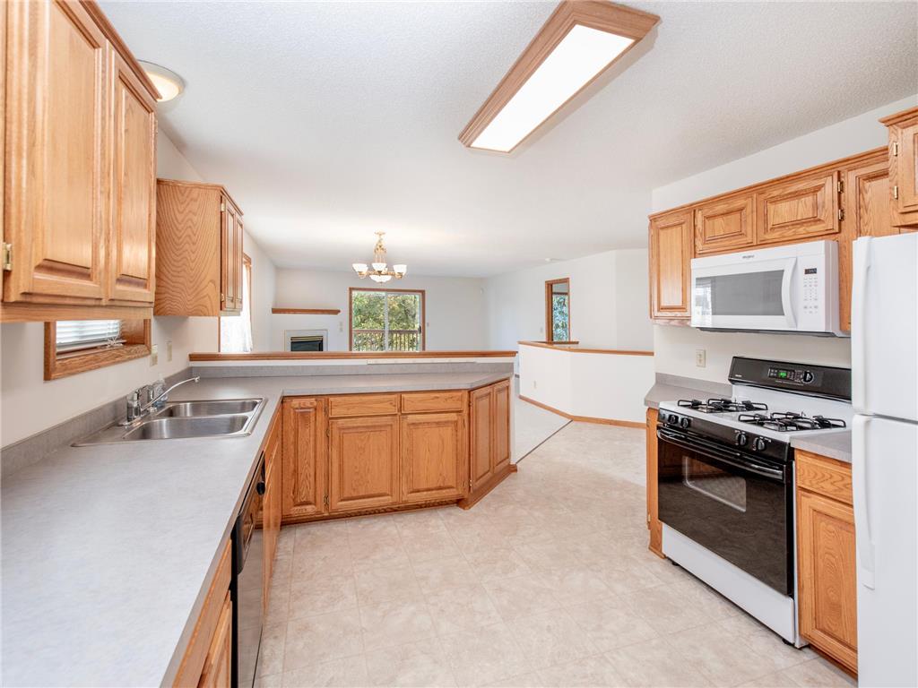 1630 Mackubin Street Saint Paul MN 55117 7031368 image11