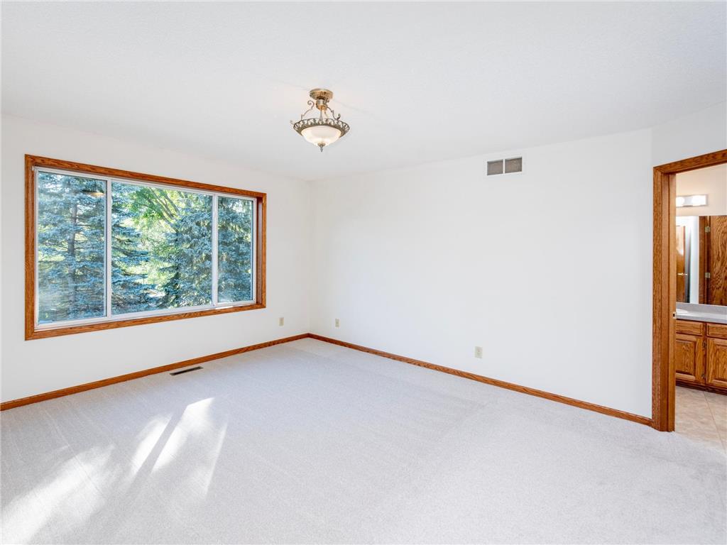 1630 Mackubin Street Saint Paul MN 55117 7031368 image20