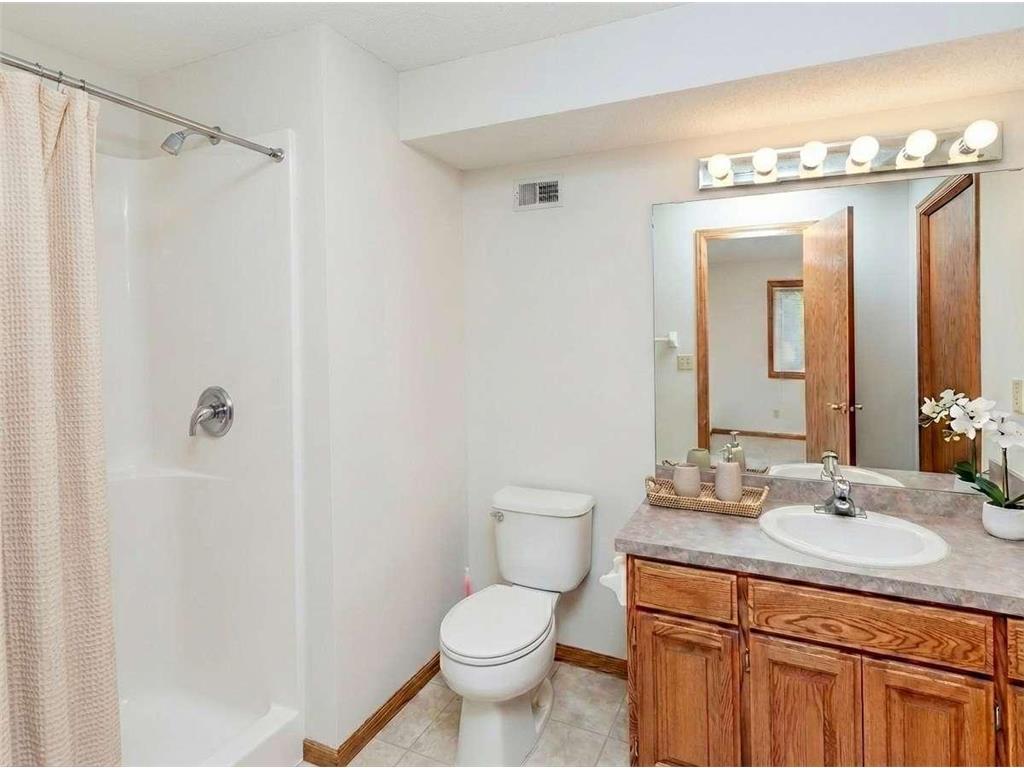 1630 Mackubin Street Saint Paul MN 55117 7031368 image34