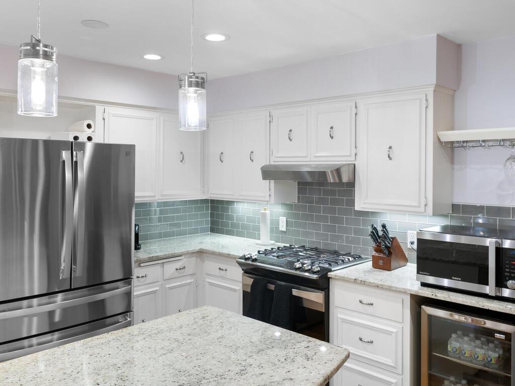 16303 Blenheim Way Minnetonka MN 55345 6757533 image1