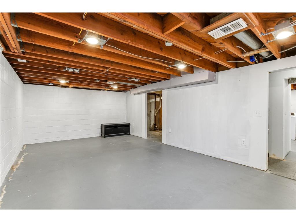 16304 Temple Drive Minnetonka MN 55345 7068878 image32