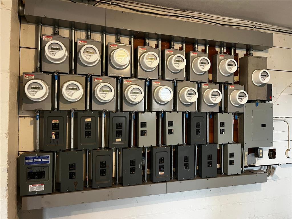 1631 Charles Avenue Saint Paul MN 55104 6739015 image16