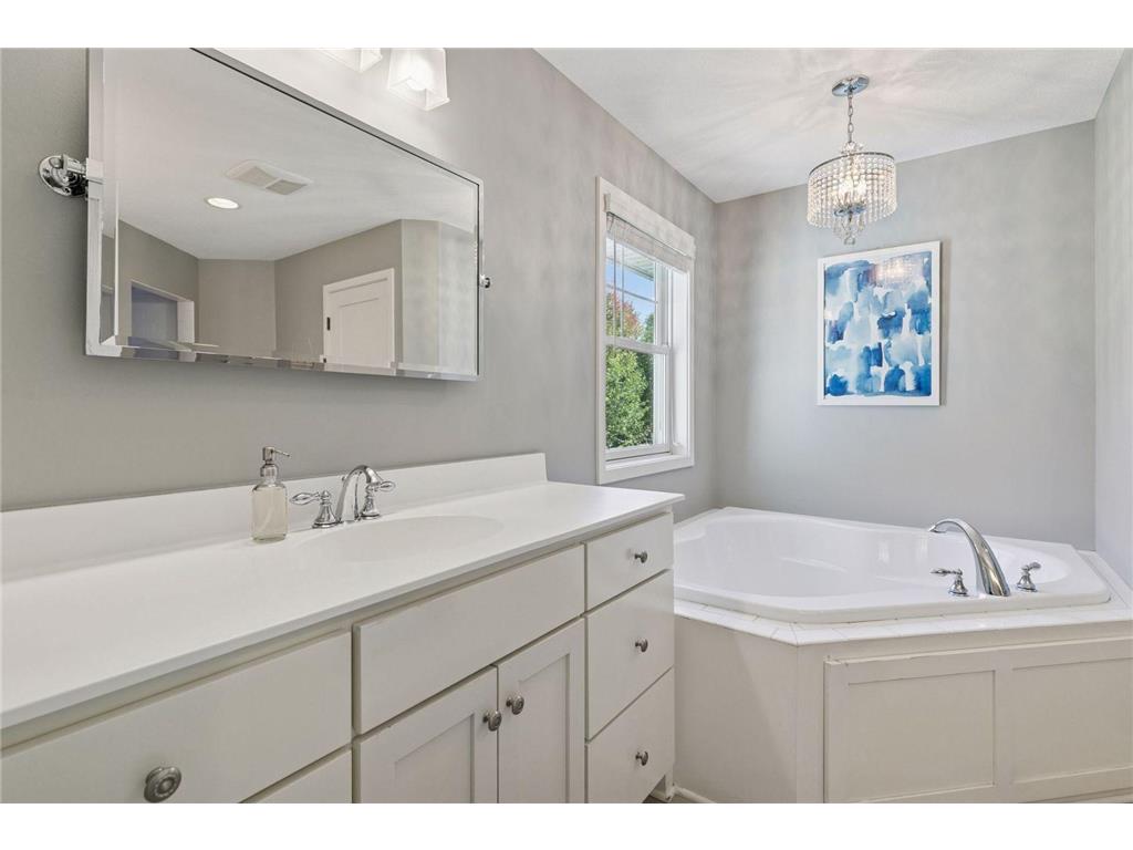1631 Deephaven Drive Woodbury MN 55129 6826708 image34