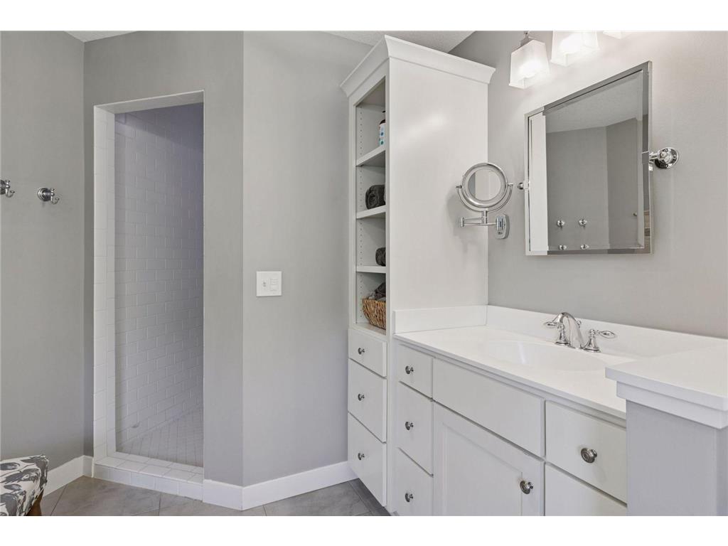 1631 Deephaven Drive Woodbury MN 55129 6826708 image35