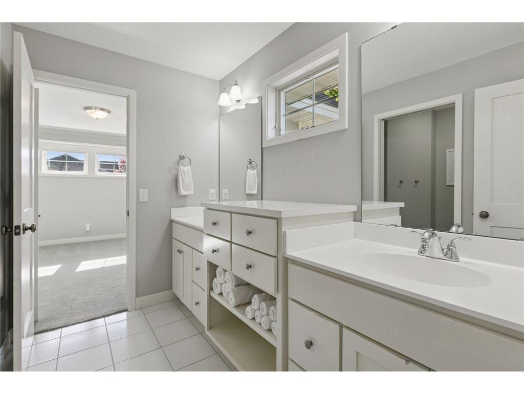 1631 Deephaven Drive Woodbury MN 55129 6826708 image39