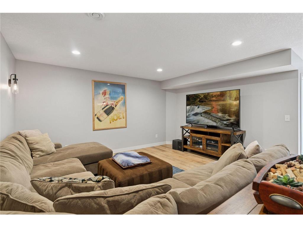 1631 Deephaven Drive Woodbury MN 55129 6826708 image48