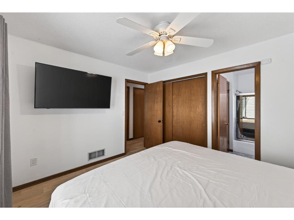 1631 Woodbridge Street Saint Paul MN 55117 7086619 image10