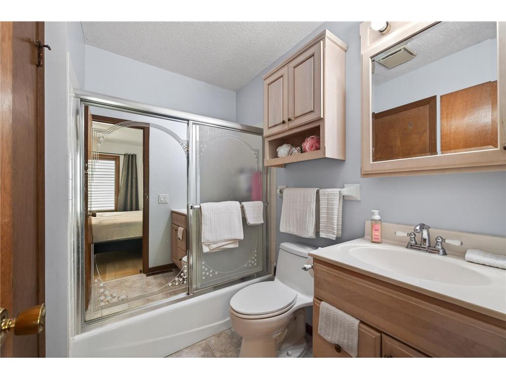 1631 Woodbridge Street Saint Paul MN 55117 7086619 image14