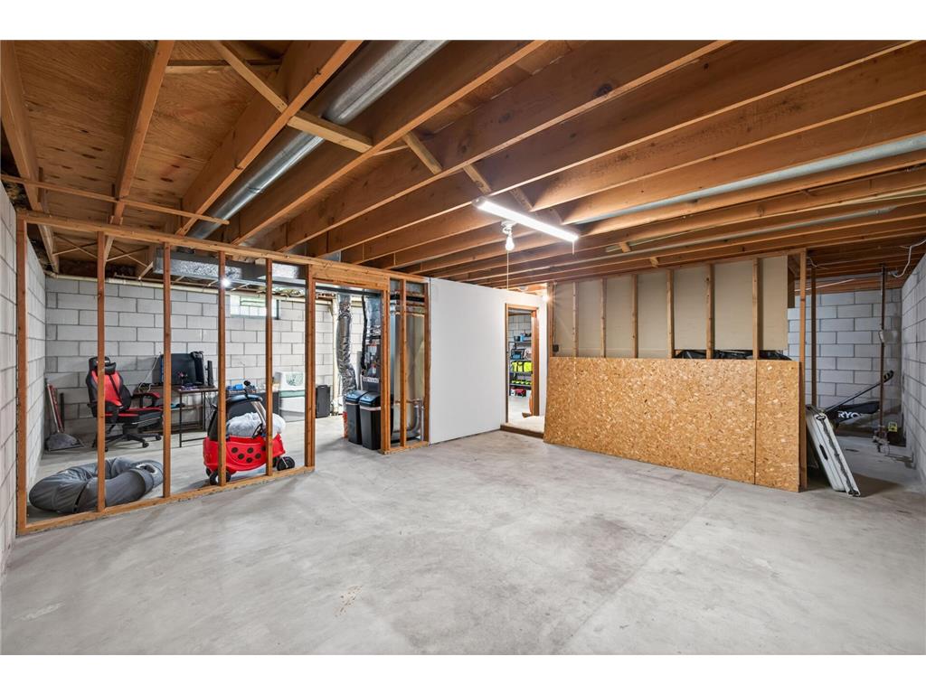 1631 Woodbridge Street Saint Paul MN 55117 7086619 image15