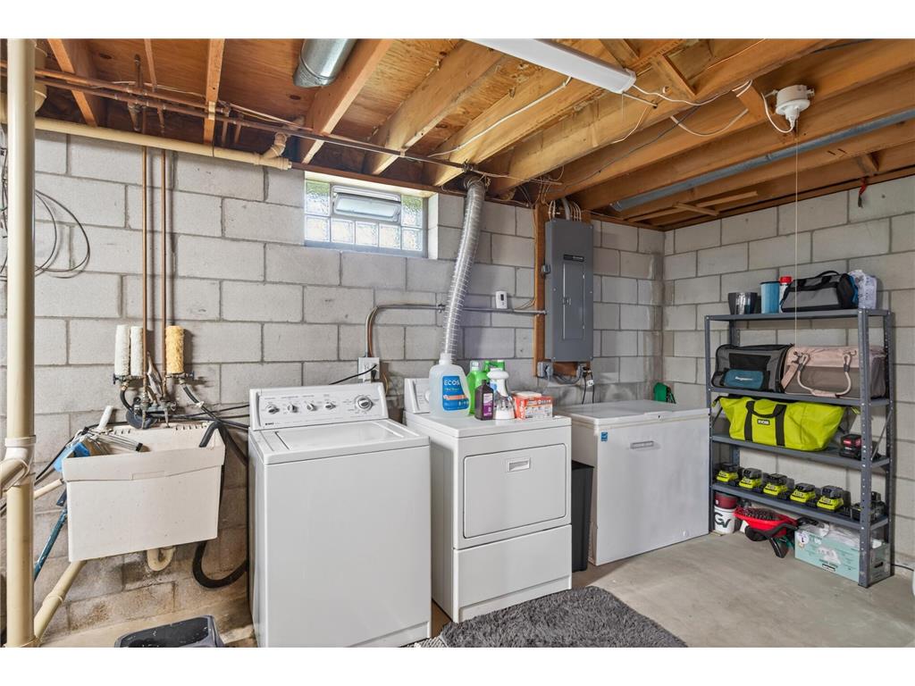 1631 Woodbridge Street Saint Paul MN 55117 7086619 image16