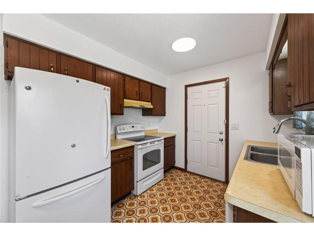 1631 Woodbridge Street Saint Paul MN 55117 7086619 image4
