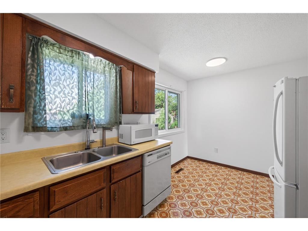 1631 Woodbridge Street Saint Paul MN 55117 7086619 image6