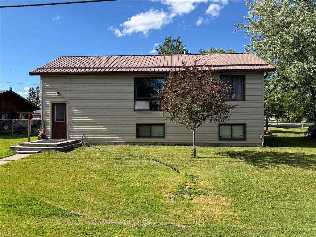 1632 4th Avenue E International Falls MN 56649 7107964 image1