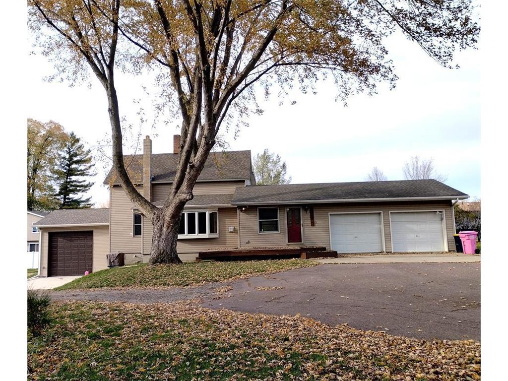 1632 Center Street New Ulm MN 56073 6455301 image1