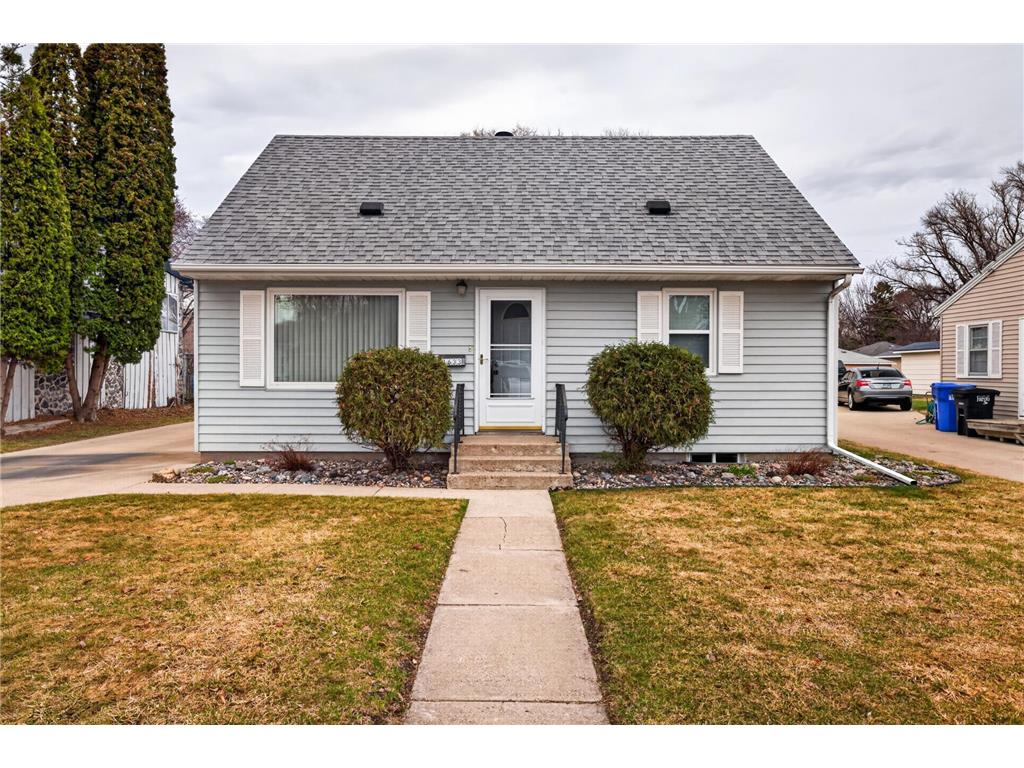 1633 10th Avenue S Fargo ND 58103 7057029 image1