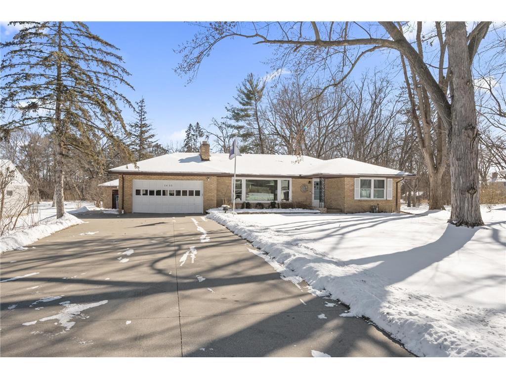 1633 E Old Shakopee Road Bloomington MN 55425 6522854 image1