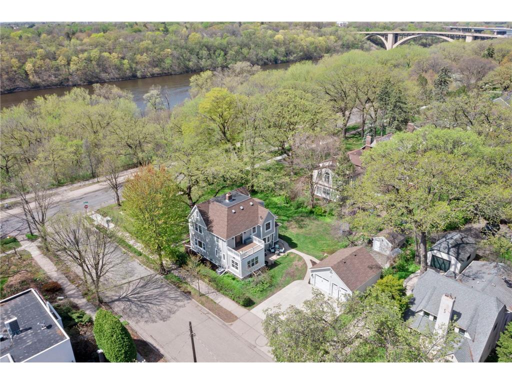 1633 E River Parkway Minneapolis MN 55414 - Mississippi 7064672 image100