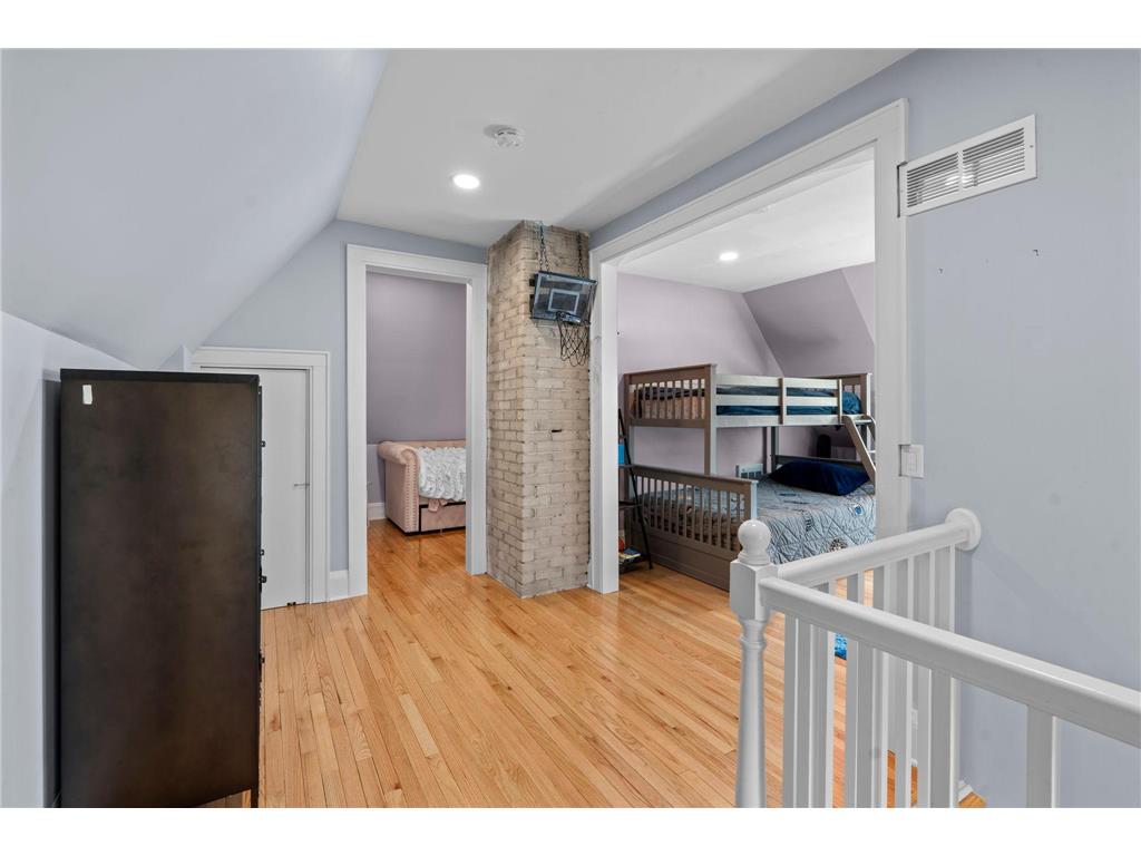 1633 E River Parkway Minneapolis MN 55414 - Mississippi 7064672 image61
