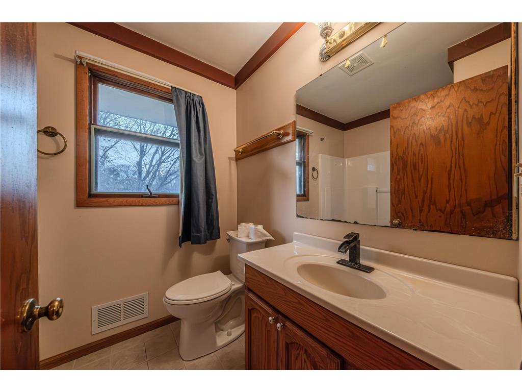 1633 Etna Street Saint Paul MN 55106 6814055 image13
