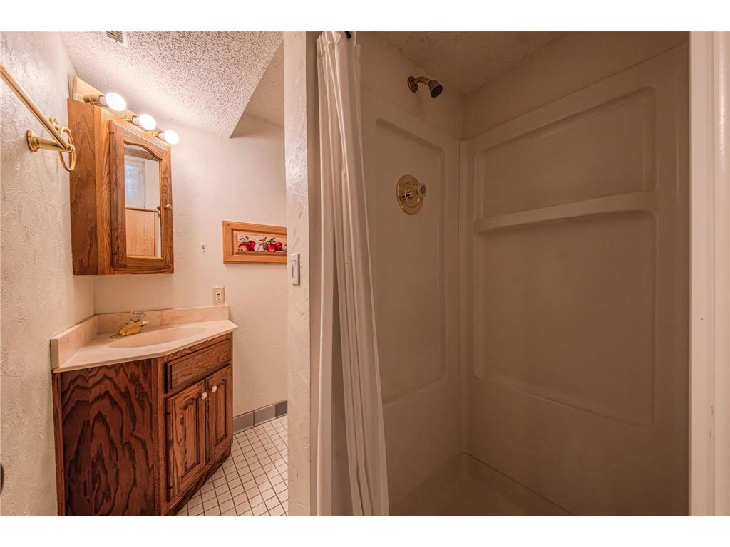 1633 Etna Street Saint Paul MN 55106 6814055 image19