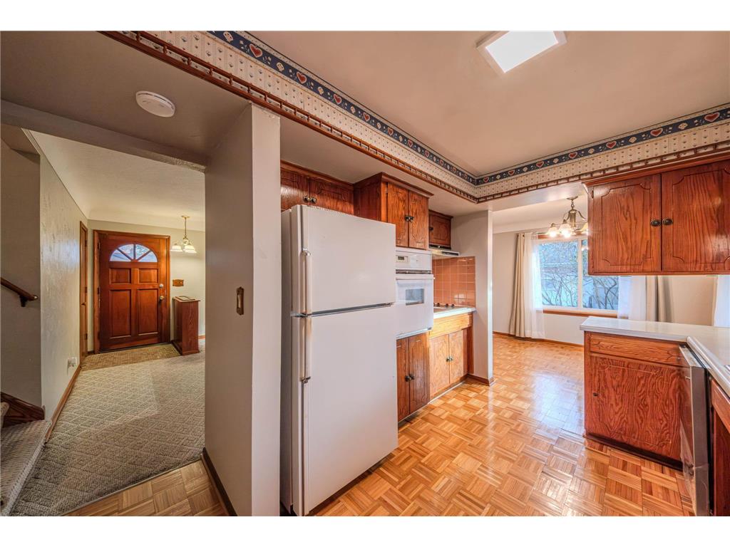 1633 Etna Street Saint Paul MN 55106 6814055 image25