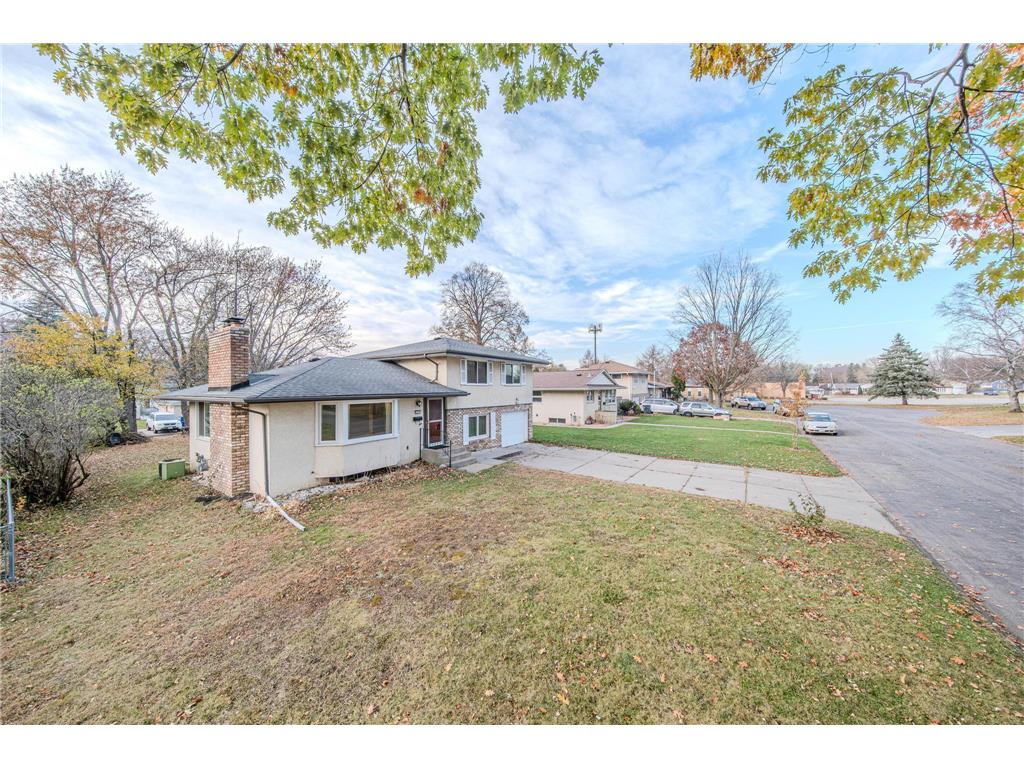 1633 Etna Street Saint Paul MN 55106 6814055 image34