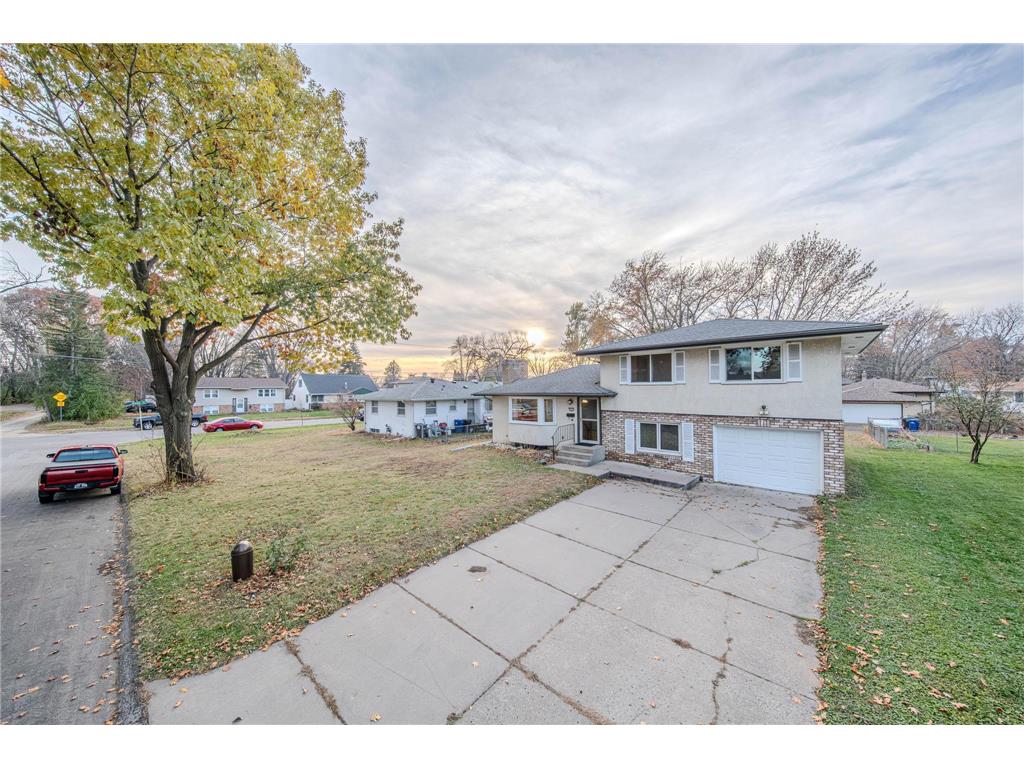 1633 Etna Street Saint Paul MN 55106 6814055 image36
