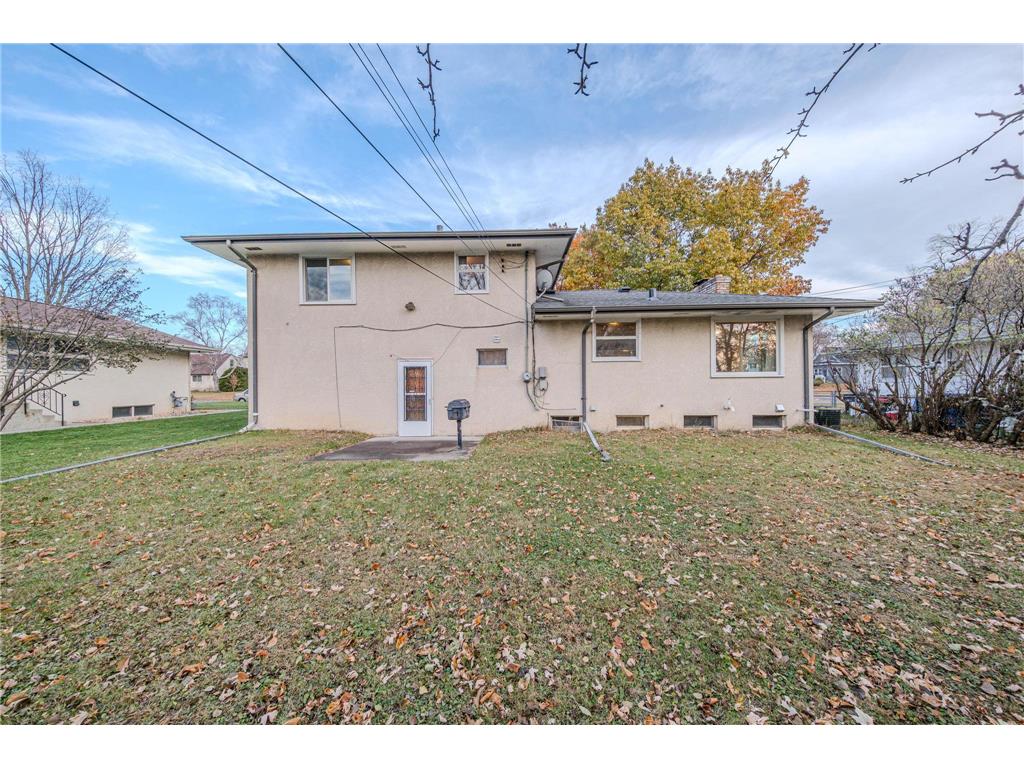 1633 Etna Street Saint Paul MN 55106 6814055 image4