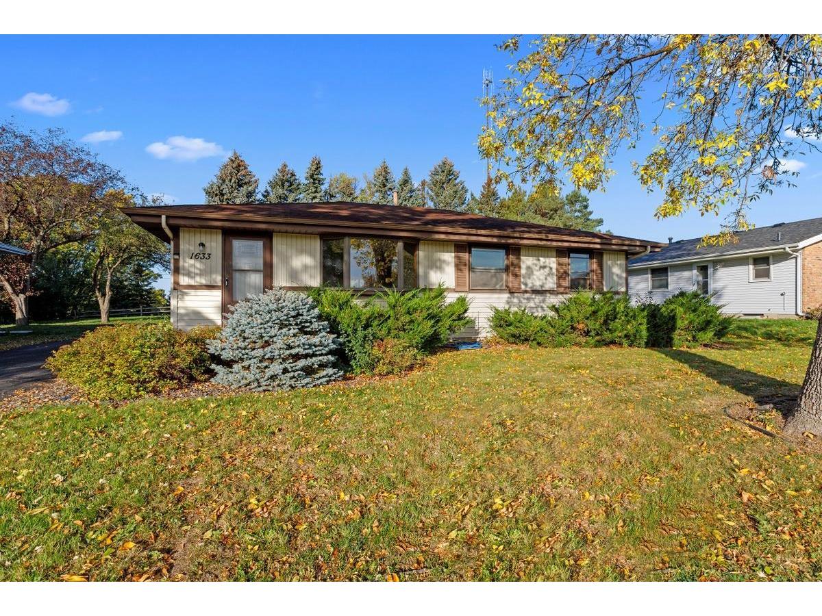 1633 Flag Avenue N Golden Valley MN 55427 6115718 image1