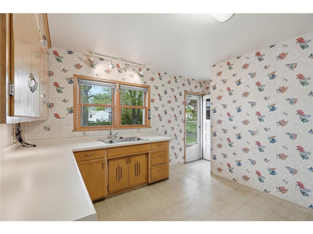 1633 Rome Avenue Saint Paul MN 55116 7066981 image12