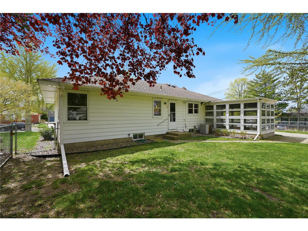 1633 Rome Avenue Saint Paul MN 55116 7066981 image3