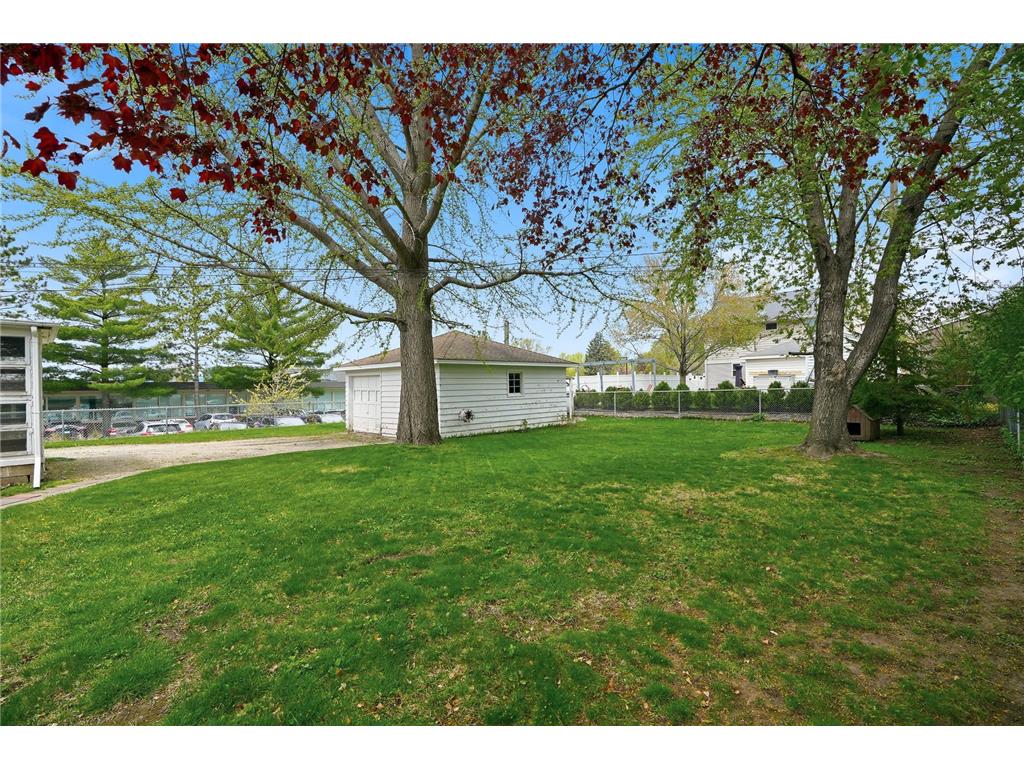 1633 Rome Avenue Saint Paul MN 55116 7066981 image34