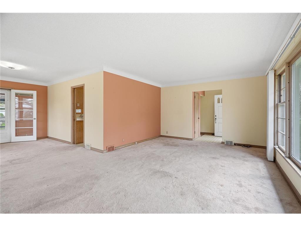 1633 Rome Avenue Saint Paul MN 55116 7066981 image5