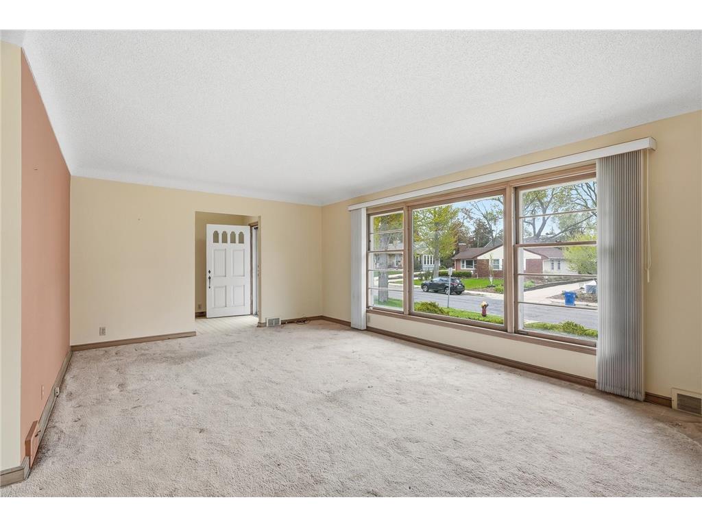 1633 Rome Avenue Saint Paul MN 55116 7066981 image7