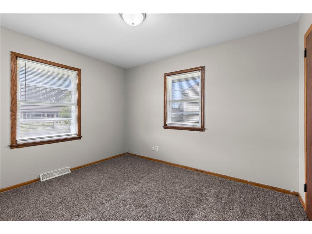 1633 Sherwood Avenue Saint Paul MN 55106 7075536 image18