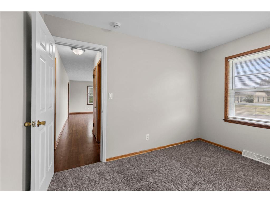 1633 Sherwood Avenue Saint Paul MN 55106 7075536 image21