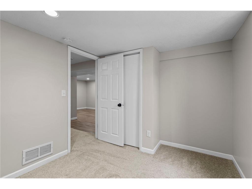 1633 Sherwood Avenue Saint Paul MN 55106 7075536 image33