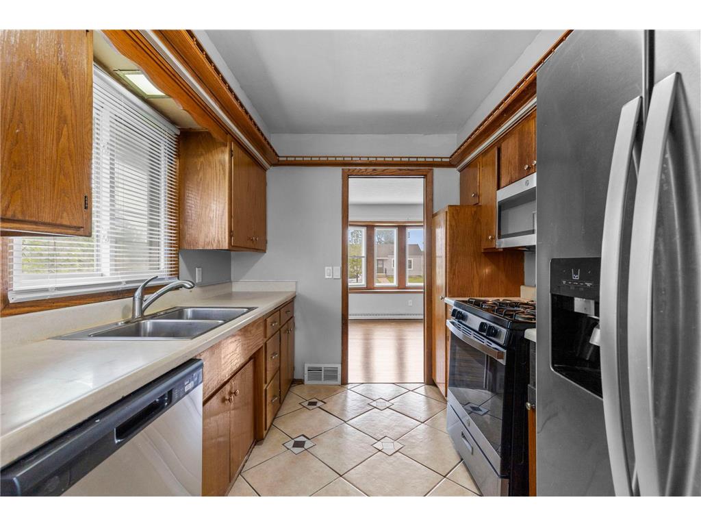 1633 Sherwood Avenue Saint Paul MN 55106 7075536 image6