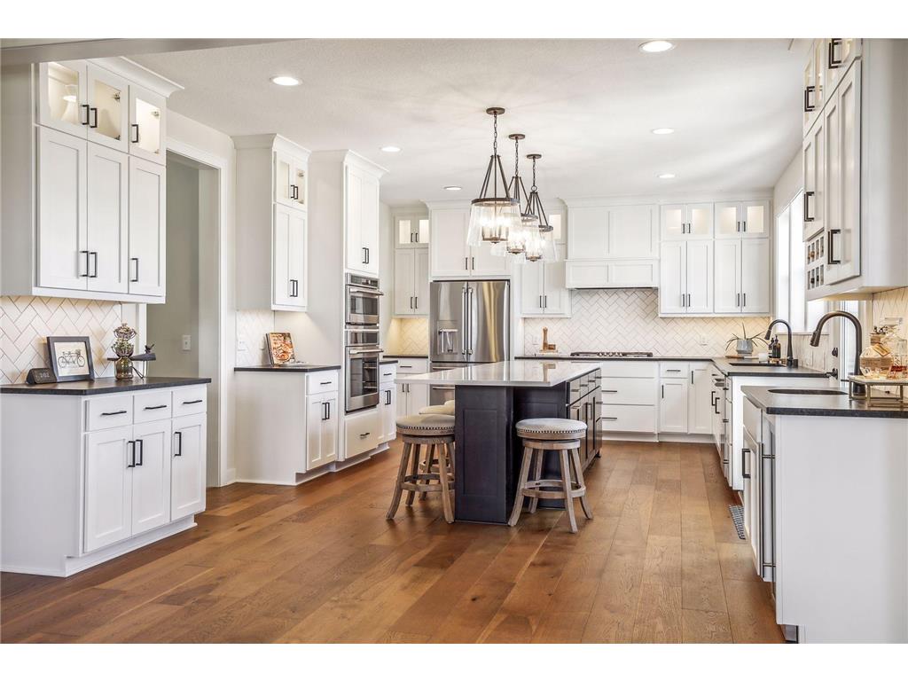 16333 Dunfield Drive Lakeville MN 55044 6309431 image1