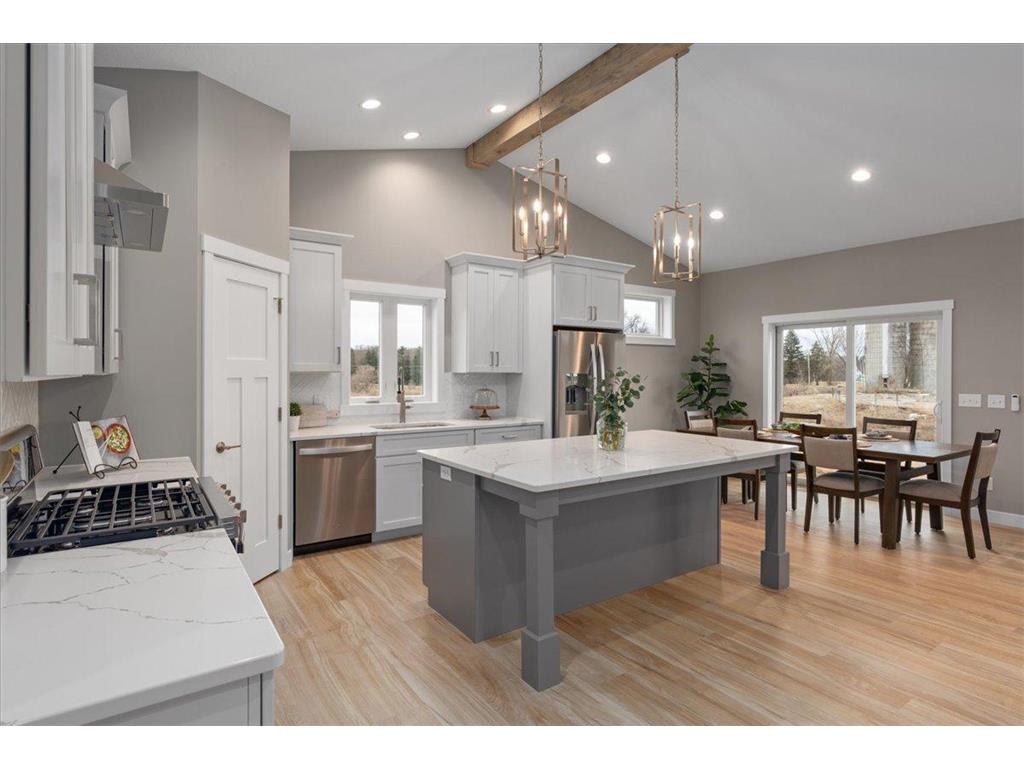 1634 Squirrel Way New Richmond WI 54017 6678932 image1