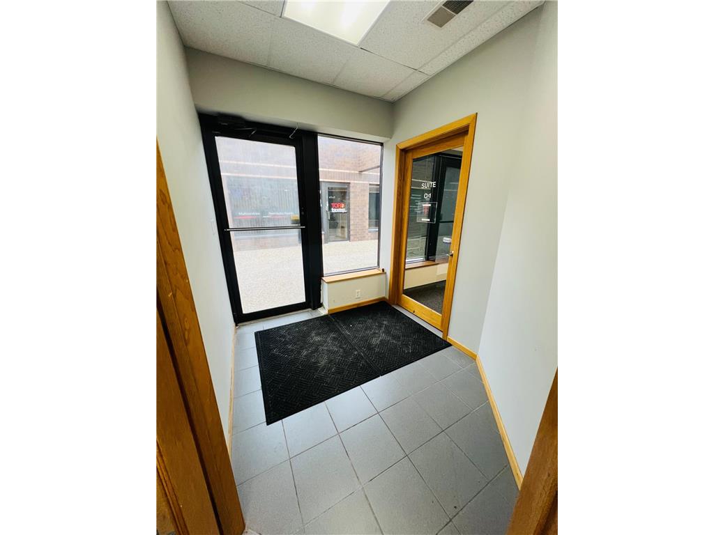 1635 Robert Street S West Saint Paul MN 55118 7081238 image4
