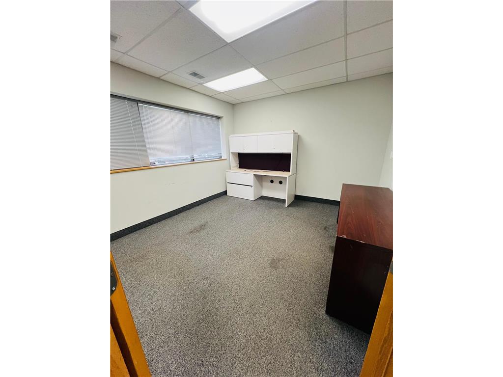 1635 Robert Street S West Saint Paul MN 55118 7081238 image9