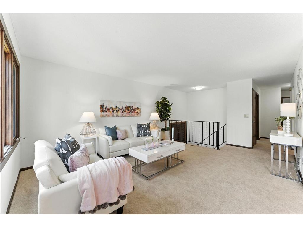 1635 W 140th Street Burnsville MN 55337 6764851 image1