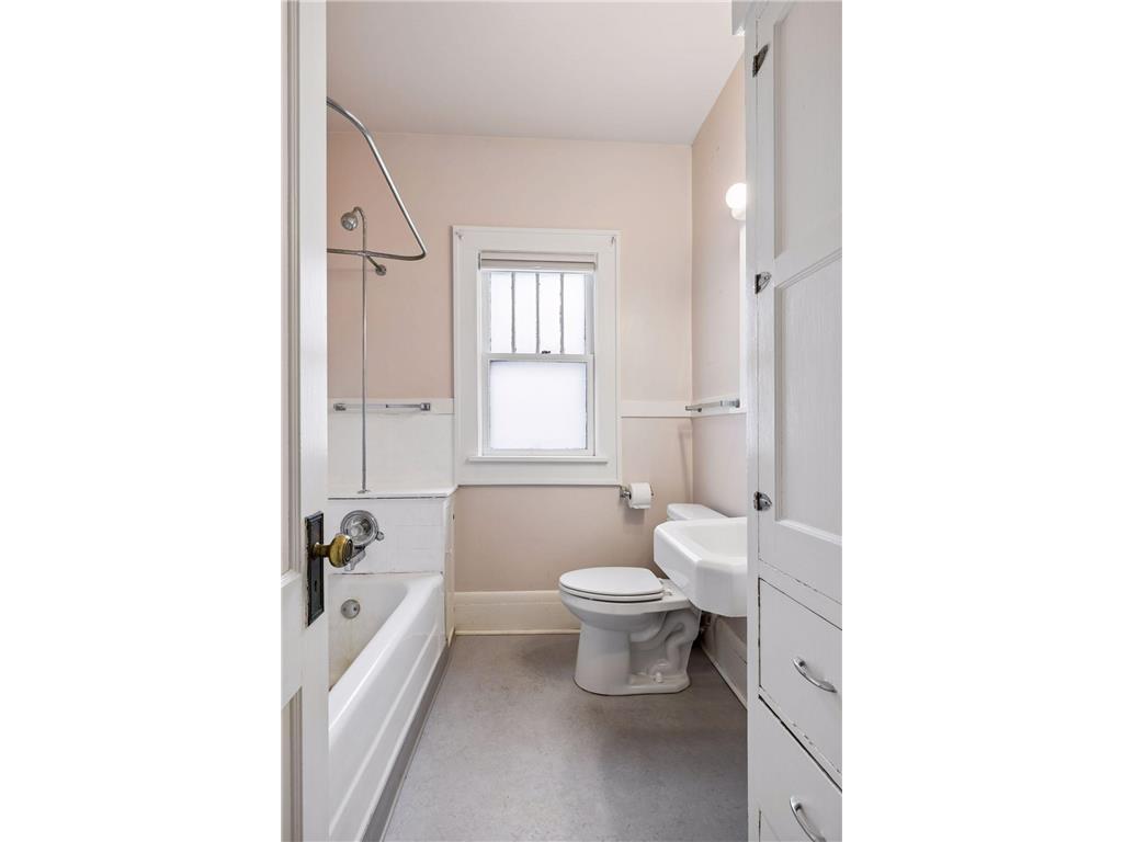 1636 Blair Avenue Saint Paul MN 55104 7072824 image26
