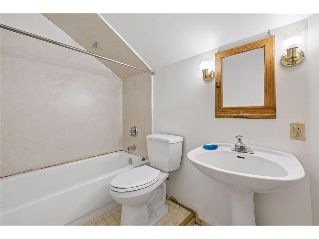 1636 Blair Avenue Saint Paul MN 55104 7072824 image32